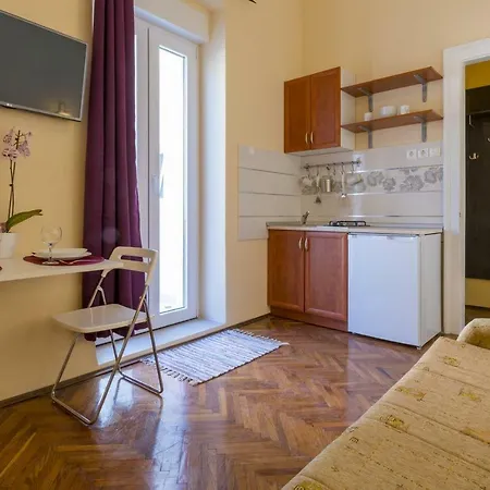 Annabella * Crikvenica