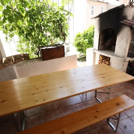 Annabella Apartment *